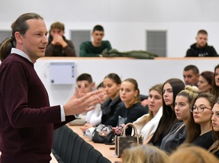 smotra-sveucilista62 .JPG